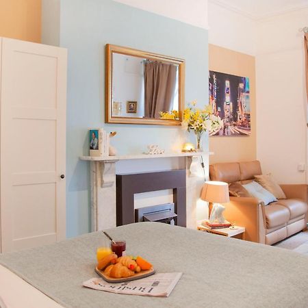 Treeside Suite By Grandeur Property Bournemouth Bagian luar foto