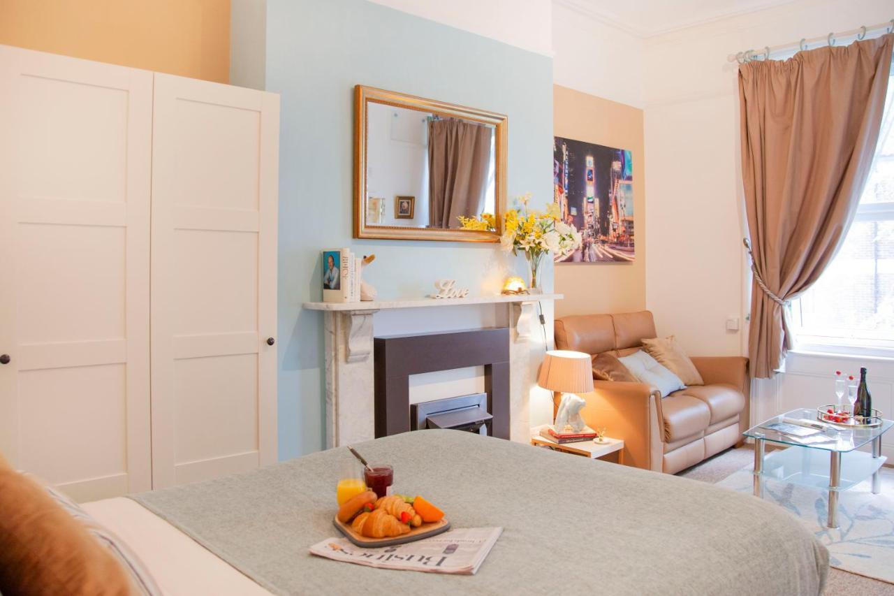 Treeside Suite By Grandeur Property Bournemouth Bagian luar foto