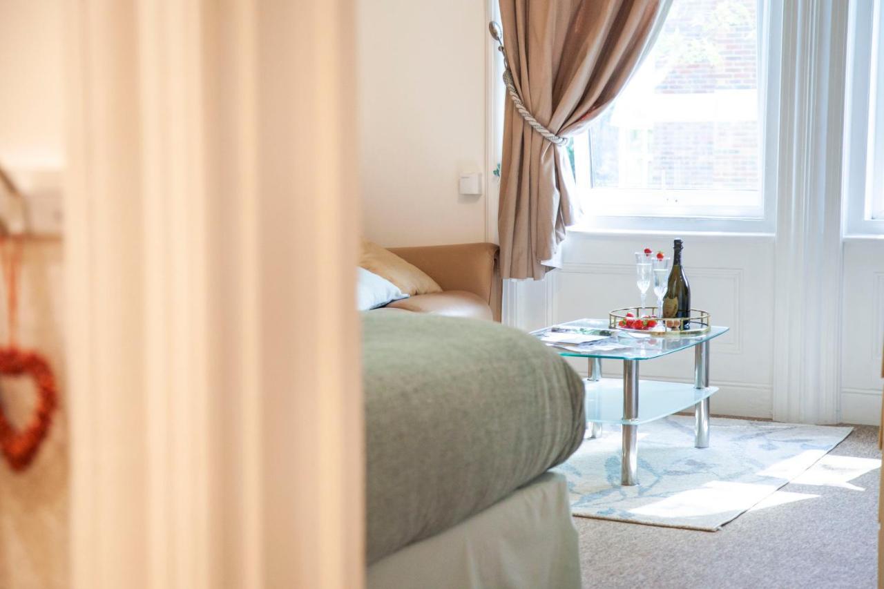 Treeside Suite By Grandeur Property Bournemouth Bagian luar foto
